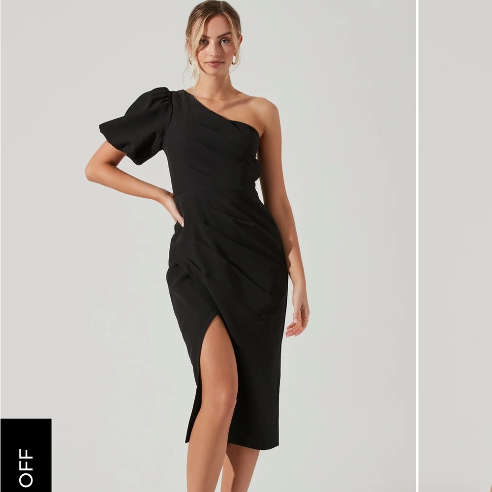 ISO a medium Joelle midi dress by astr the label